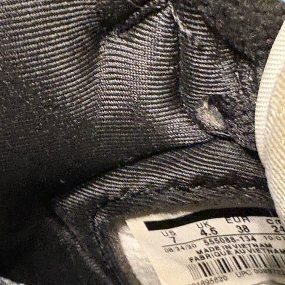 Nike Air Jordan 1 Retro High (1985 style), made in Vietnam. US size 7 / EU 38. - Picture 14 of 15